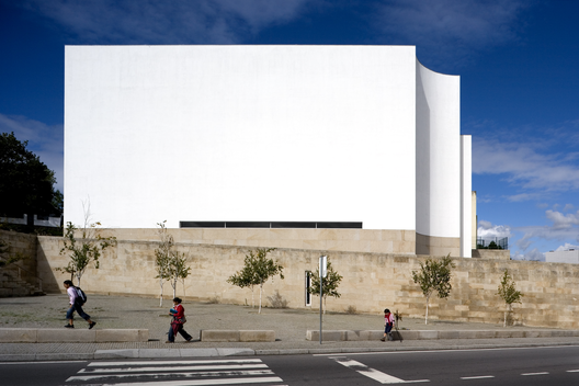 Marco de Canavezes Church and Parish Center - 1997-2006
